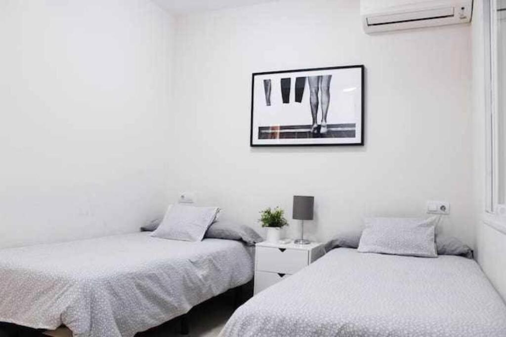 Best Location Apartment In Marbella. Beachfront!! Экстерьер фото